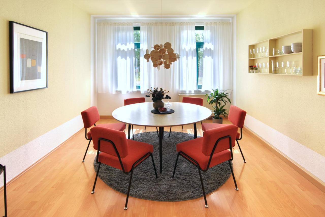 Vonbehling Boutique Apartment Mit 65Zoll Tv Und Designerstuecken Halle  Buitenkant foto