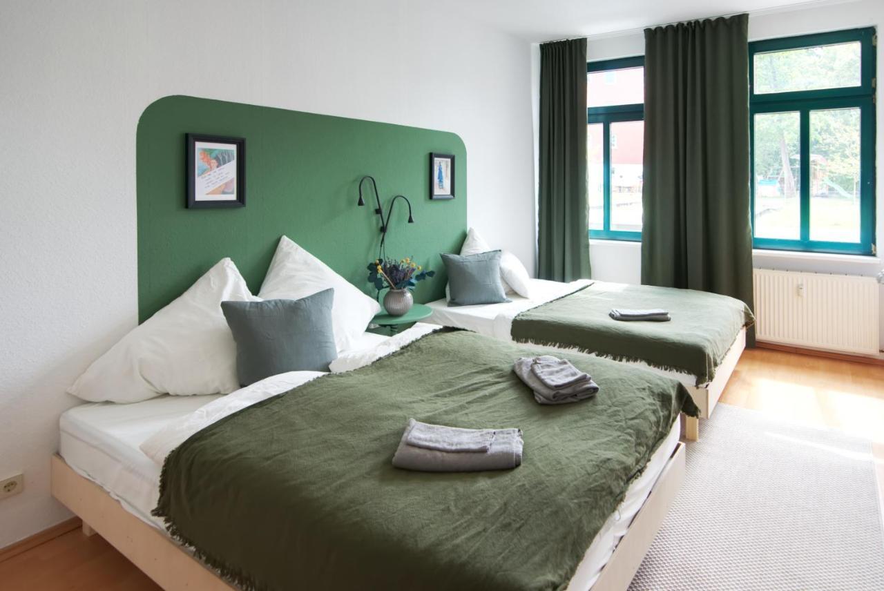 Vonbehling Boutique Apartment Mit 65Zoll Tv Und Designerstuecken Halle  Buitenkant foto